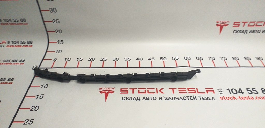 5 6008181-00-D Staffa di montaggio paraurti posteriore destra Tesla modello S, modello S REST 1091987-00-C